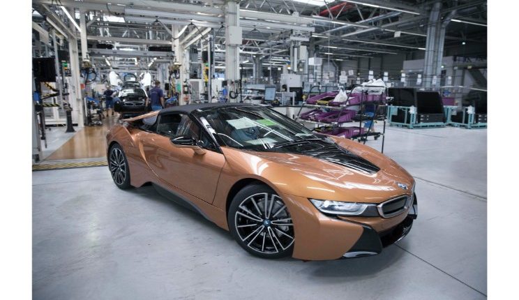 BMW-i8-Roadster-production-at-Leipzig-plant-1