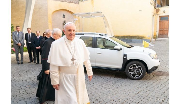 dacia-duster-for-pope-francis-2