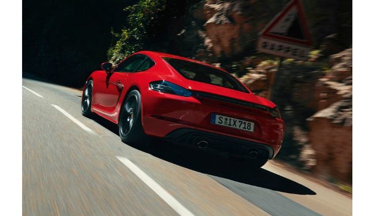 Porsche 718 Cayman and Boxster GTS bring back six-cylinder power