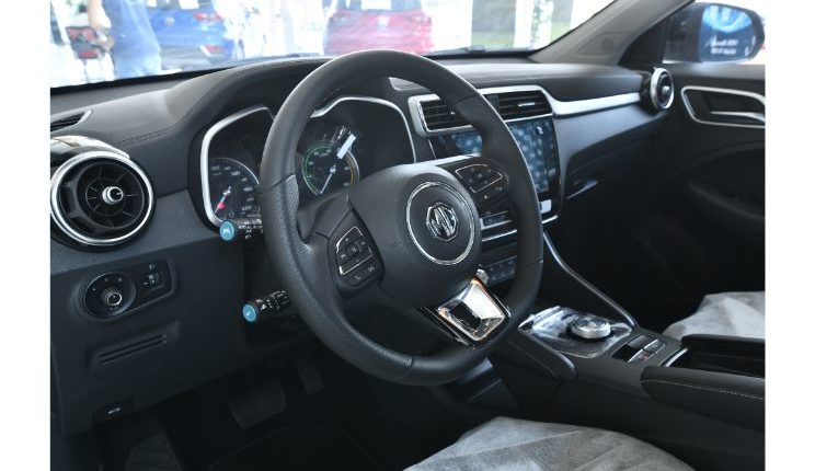 MG-ZS-EV-interior