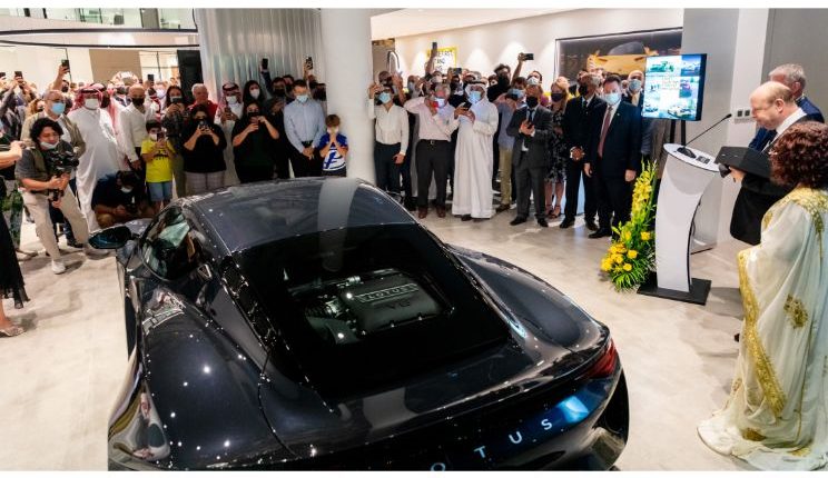 سيارة لوتس إميرا تُعرض لأول مرة في الشرق الأوسط