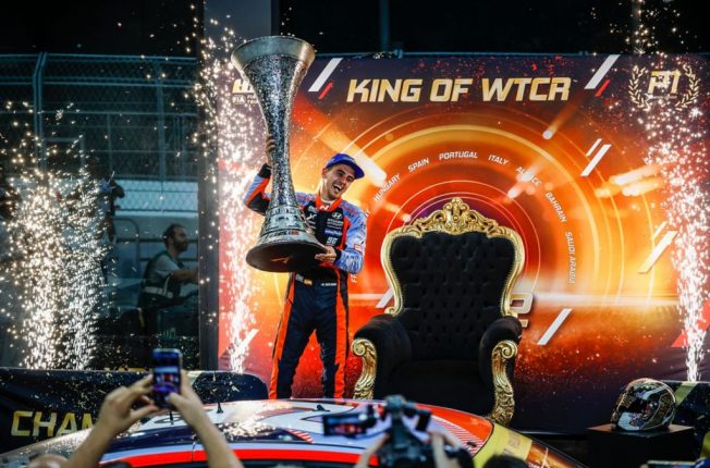 هيونداي إلنترا TCR N تحقق الفوز ضمن سباق بطولة العالم لسيارات السياحة FIA