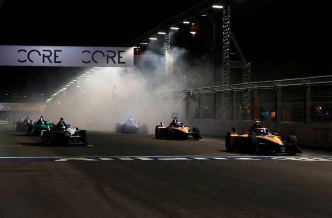 ويرلين يفوز بثاني سباقات الدرعية للفورمولا إي ويتصدّر الترتيب العام للبطولة